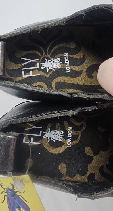 Fly London Ivon Smoke Leather Ankle Snip Boots Sz EU38 US7-7.5 Silver Metallic - Picture 11 of 14